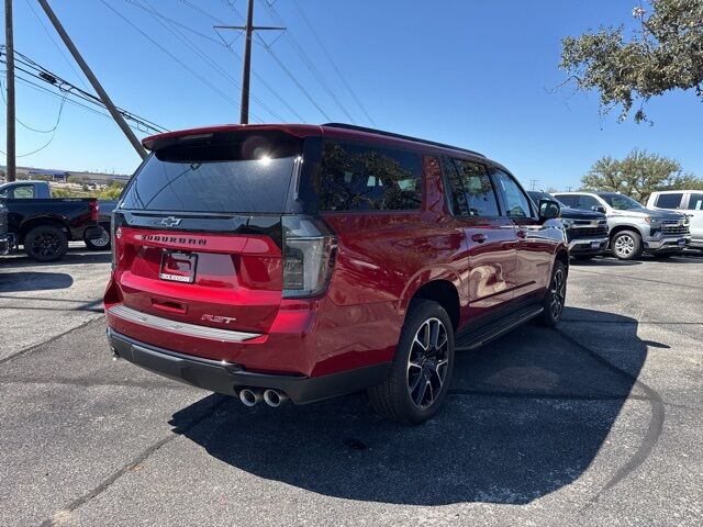 2025 Chevrolet Suburban RST Kerrville TX