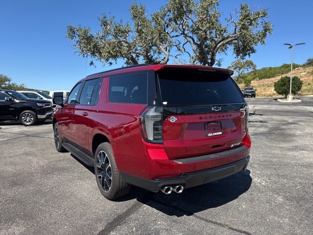 2025 Chevrolet Suburban RST Kerrville TX