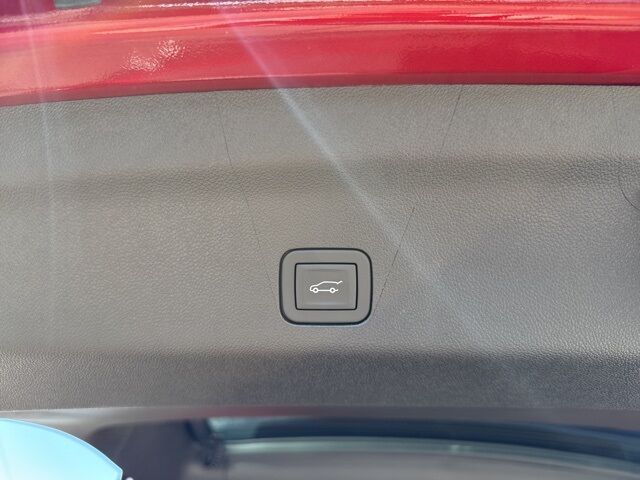 2025 Chevrolet Suburban RST Kerrville TX