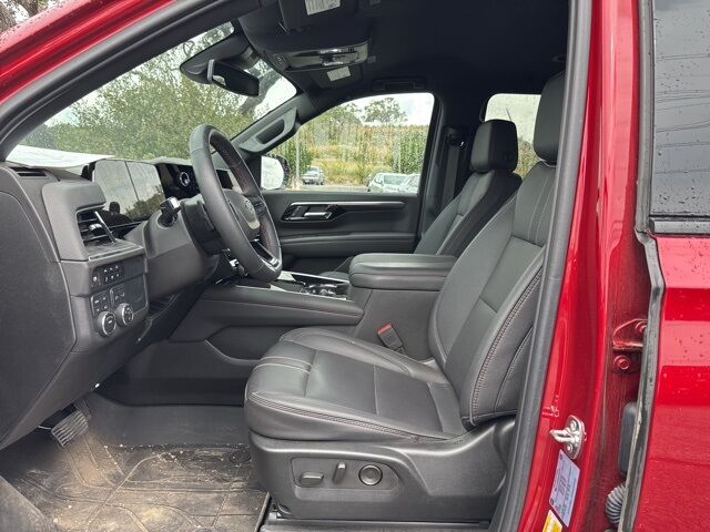 2025 Chevrolet Suburban RST  TX