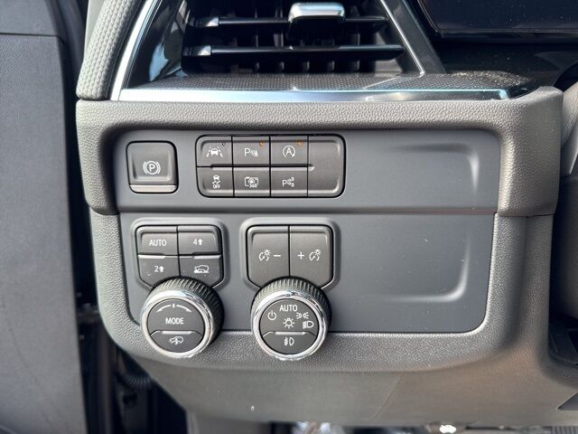 2025 Chevrolet Suburban RST TX 2025 Chevrolet Suburban RST TX