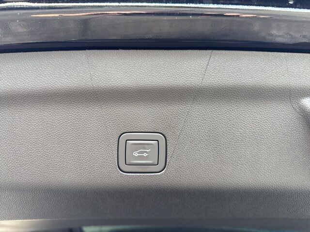 2025 Chevrolet Suburban RST TX 2025 Chevrolet Suburban RST TX