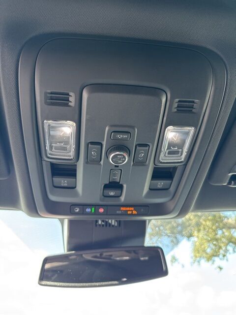 2025 Chevrolet Suburban RST TX 2025 Chevrolet Suburban RST TX