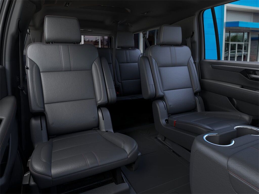 2025 Chevrolet Suburban RST Green Bay WI