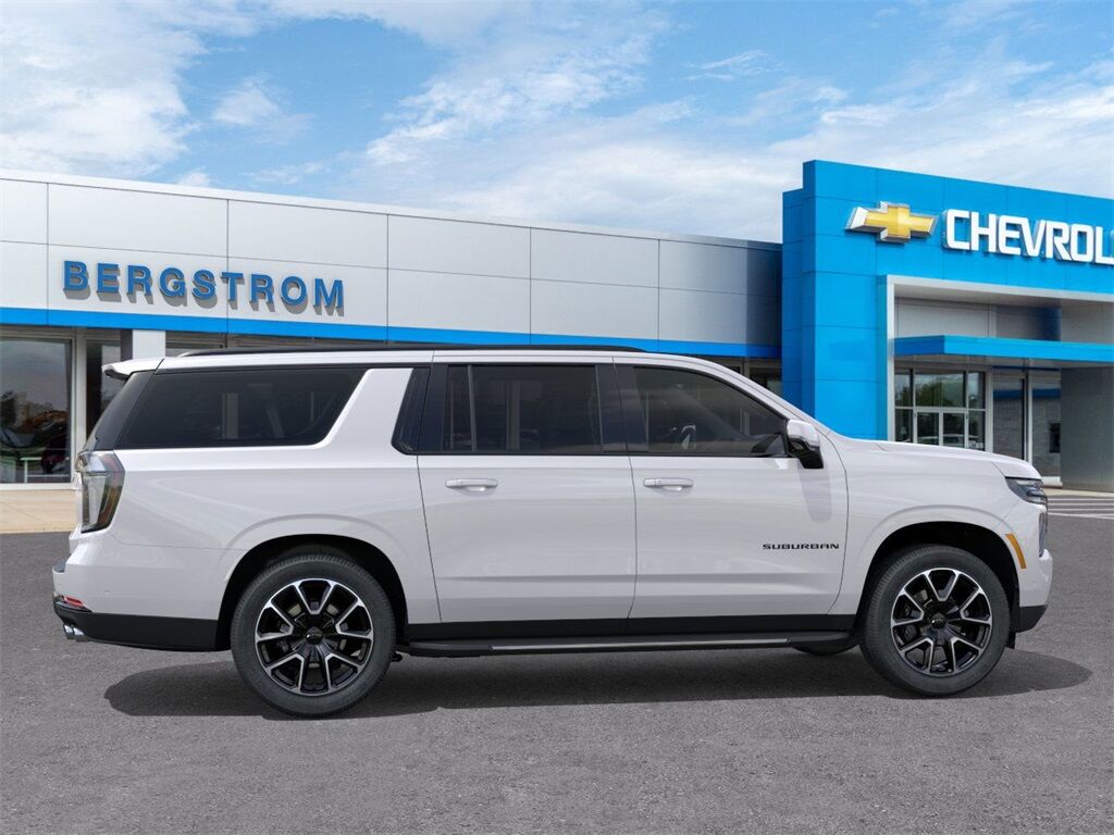 2025 Chevrolet Suburban RST Green Bay WI