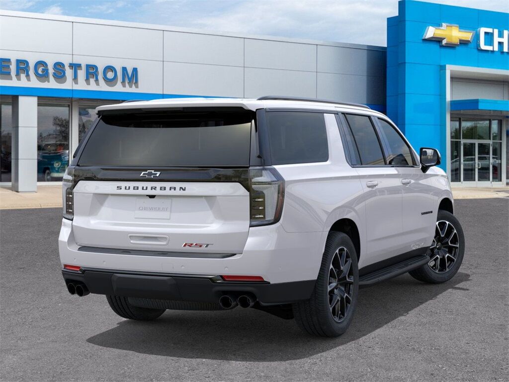 2025 Chevrolet Suburban RST Green Bay WI