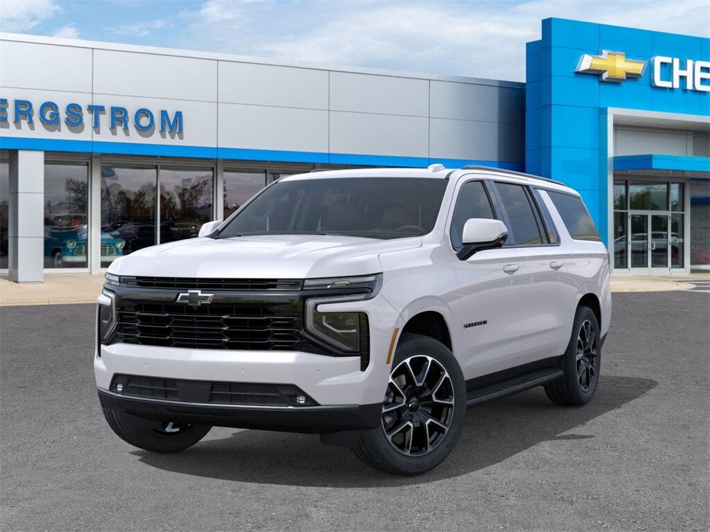 2025 Chevrolet Suburban RST Green Bay WI