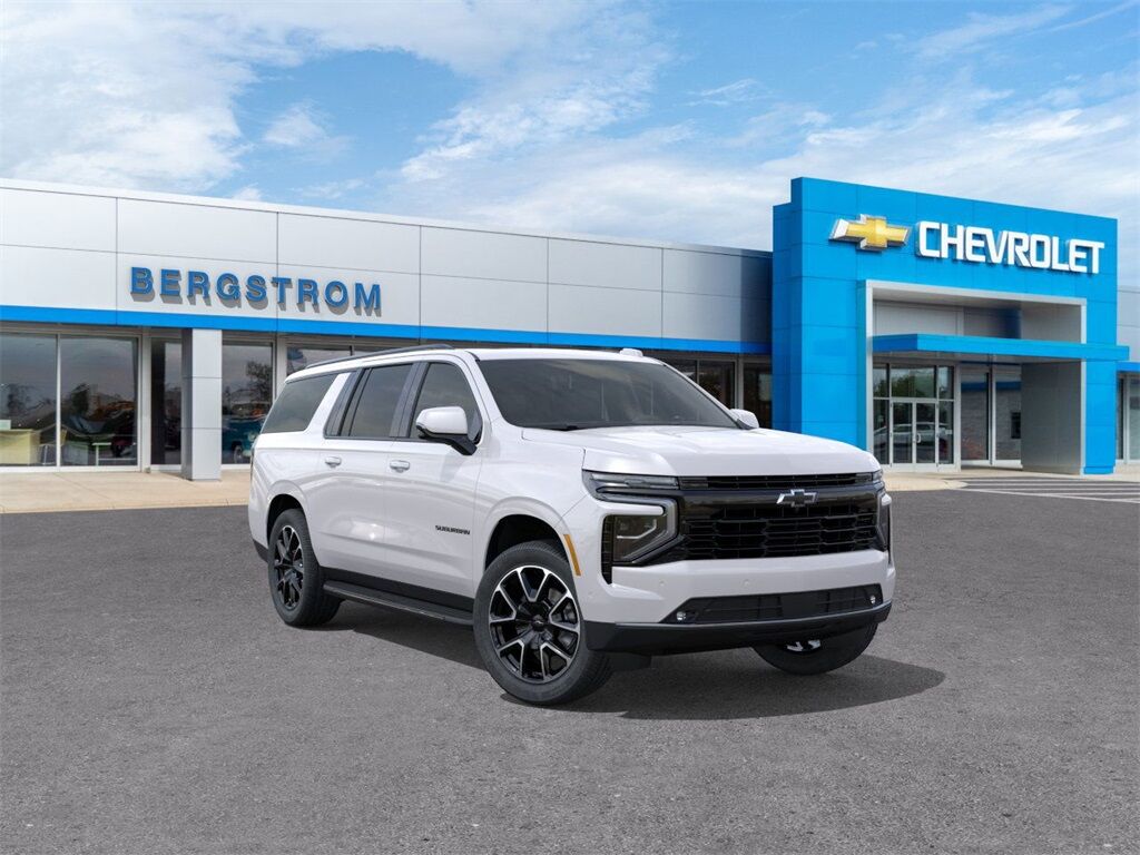 2025 Chevrolet Suburban RST Green Bay WI