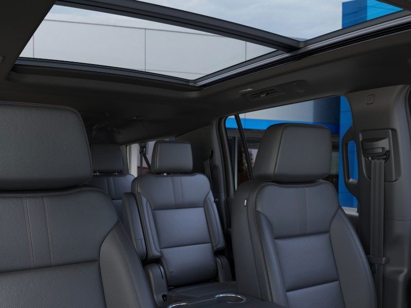 2025 Chevrolet Suburban RST Green Bay WI