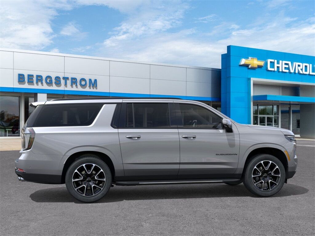 2025 Chevrolet Suburban RST Green Bay WI