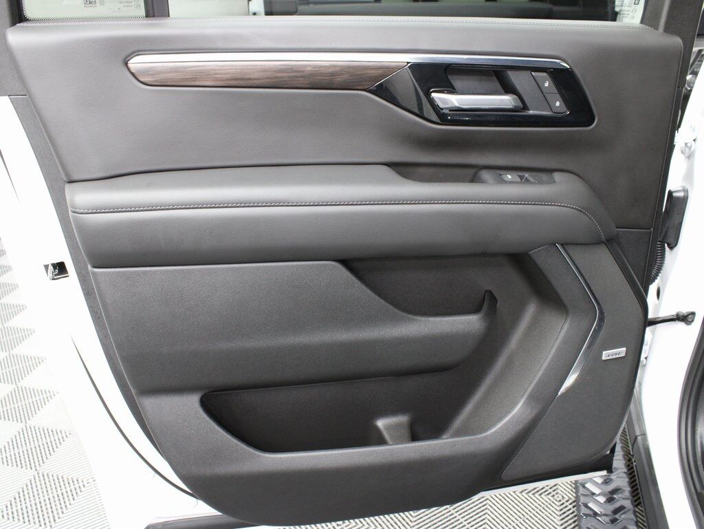 2025 Chevrolet Suburban Z-71 4WD 7 Passenger Fond du Lac WI