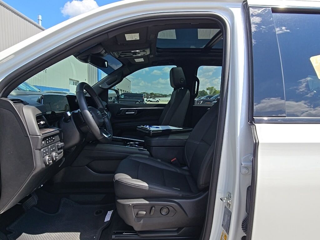 2025 Chevrolet Suburban Z-71 4WD 7 Passenger Fond du Lac WI