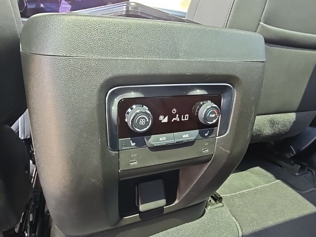 2025 Chevrolet Suburban Z-71 4WD 7 Passenger Fond du Lac WI