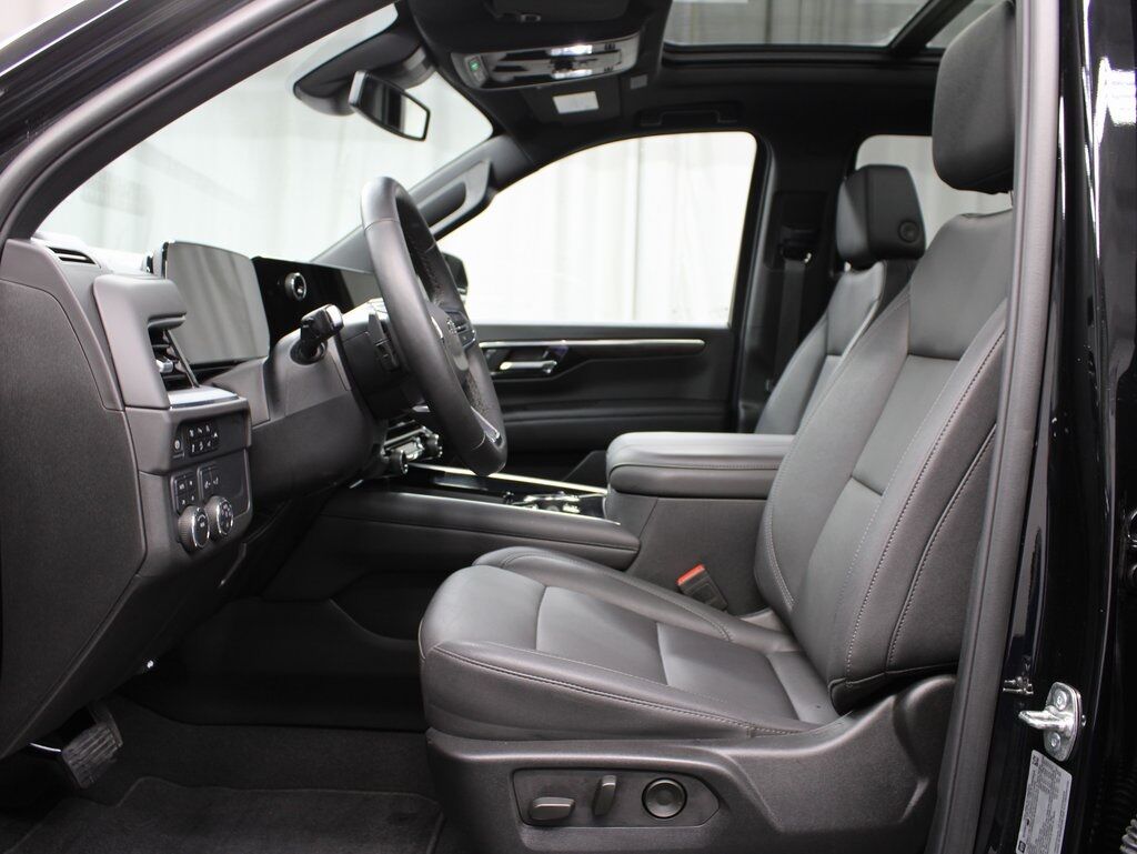 2025 Chevrolet Suburban Z-71 4WD 8 Passenger Fond du Lac WI