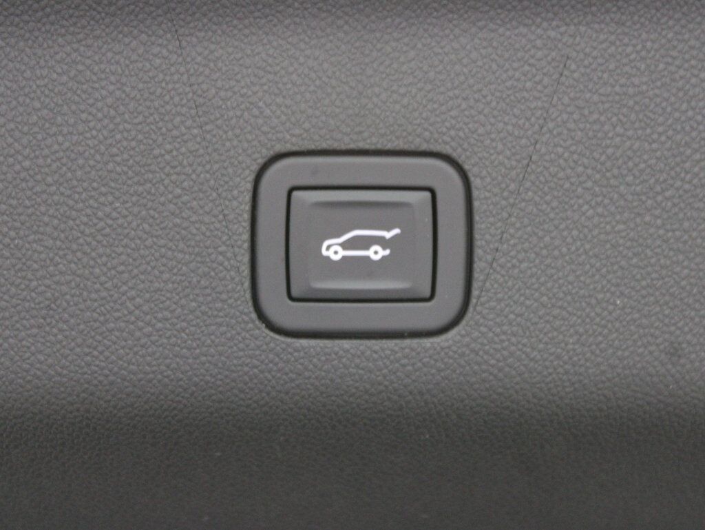 2025 Chevrolet Suburban Z-71 4WD 8 Passenger Fond du Lac WI