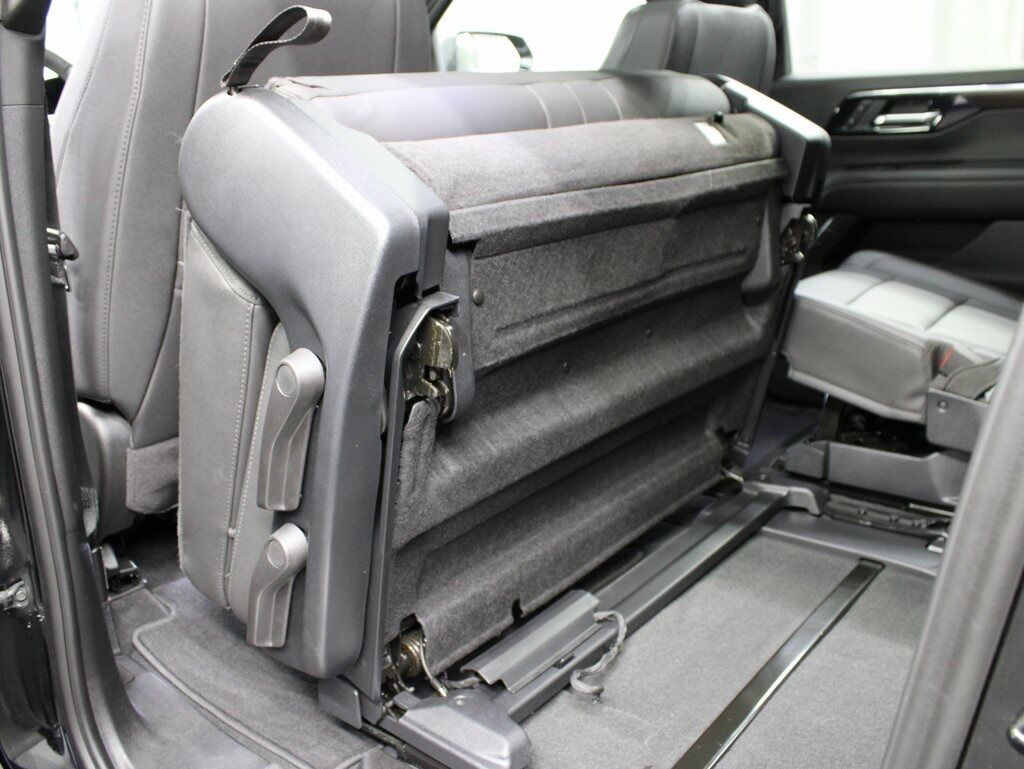 2025 Chevrolet Suburban Z-71 4WD 8 Passenger Fond du Lac WI