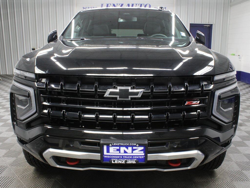 2025 Chevrolet Suburban Z-71 4WD 8 Passenger Fond du Lac WI