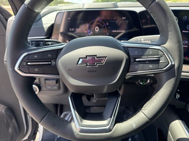 2025 Chevrolet Suburban Z71  TX