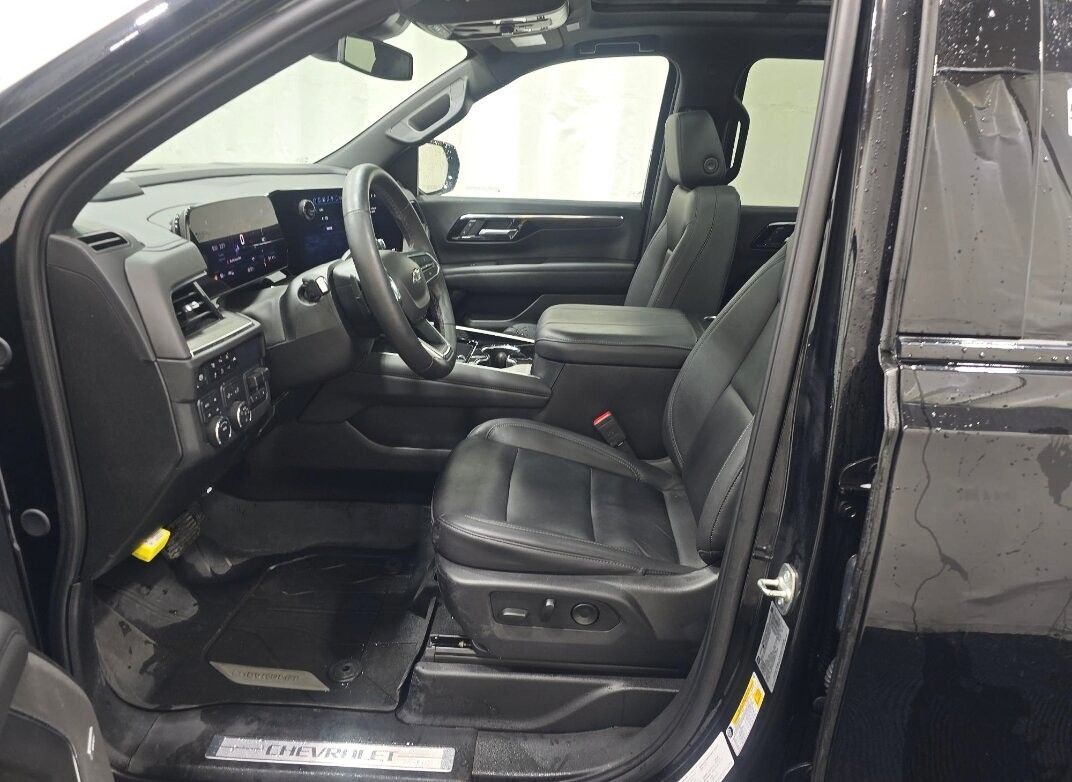 2025 Chevrolet Suburban Z71 Panoramic Roof Bose Sound Portland OR