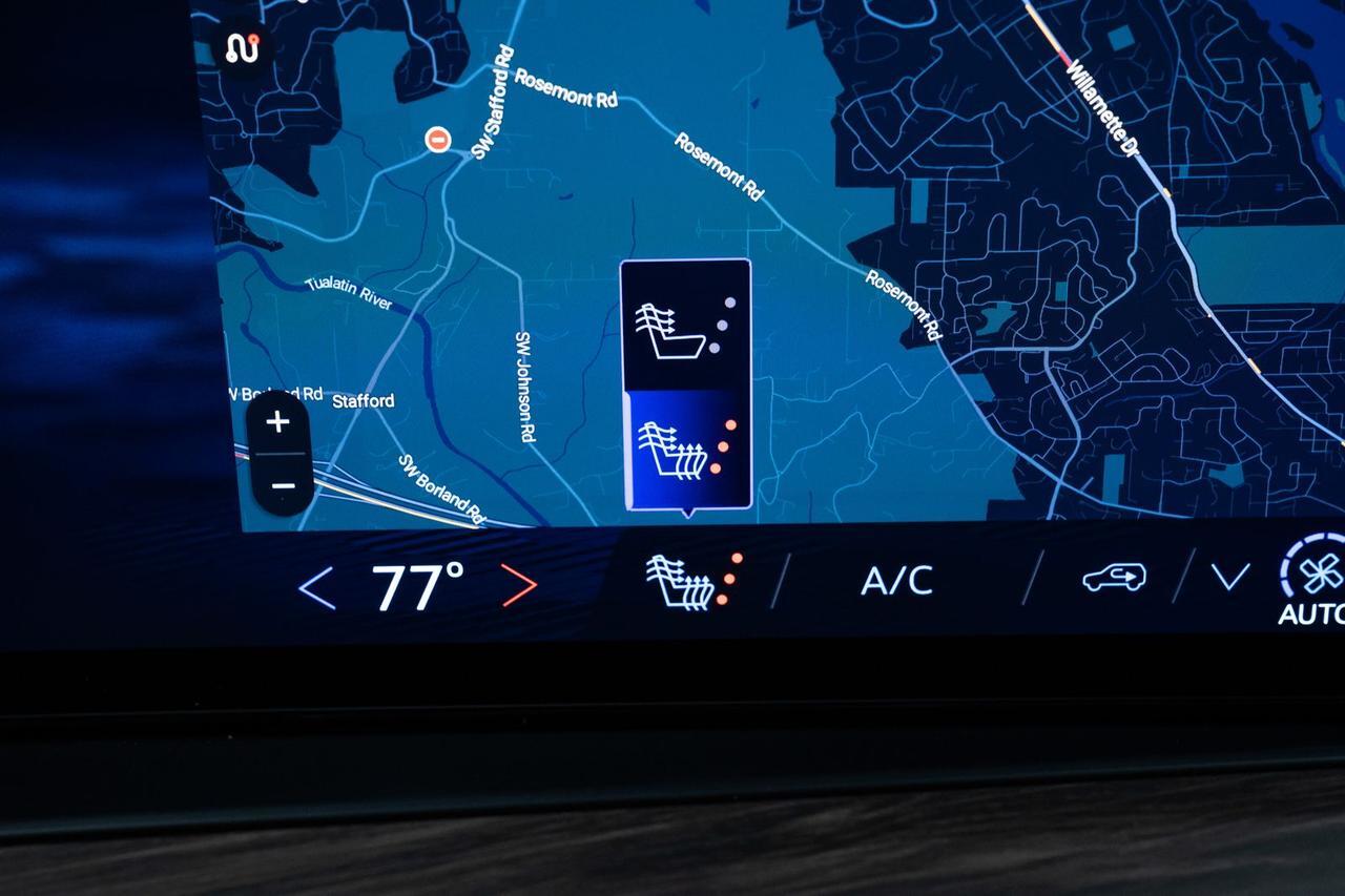 2025 Chevrolet Suburban Z71 Panoramic Roof Bose Sound Portland OR