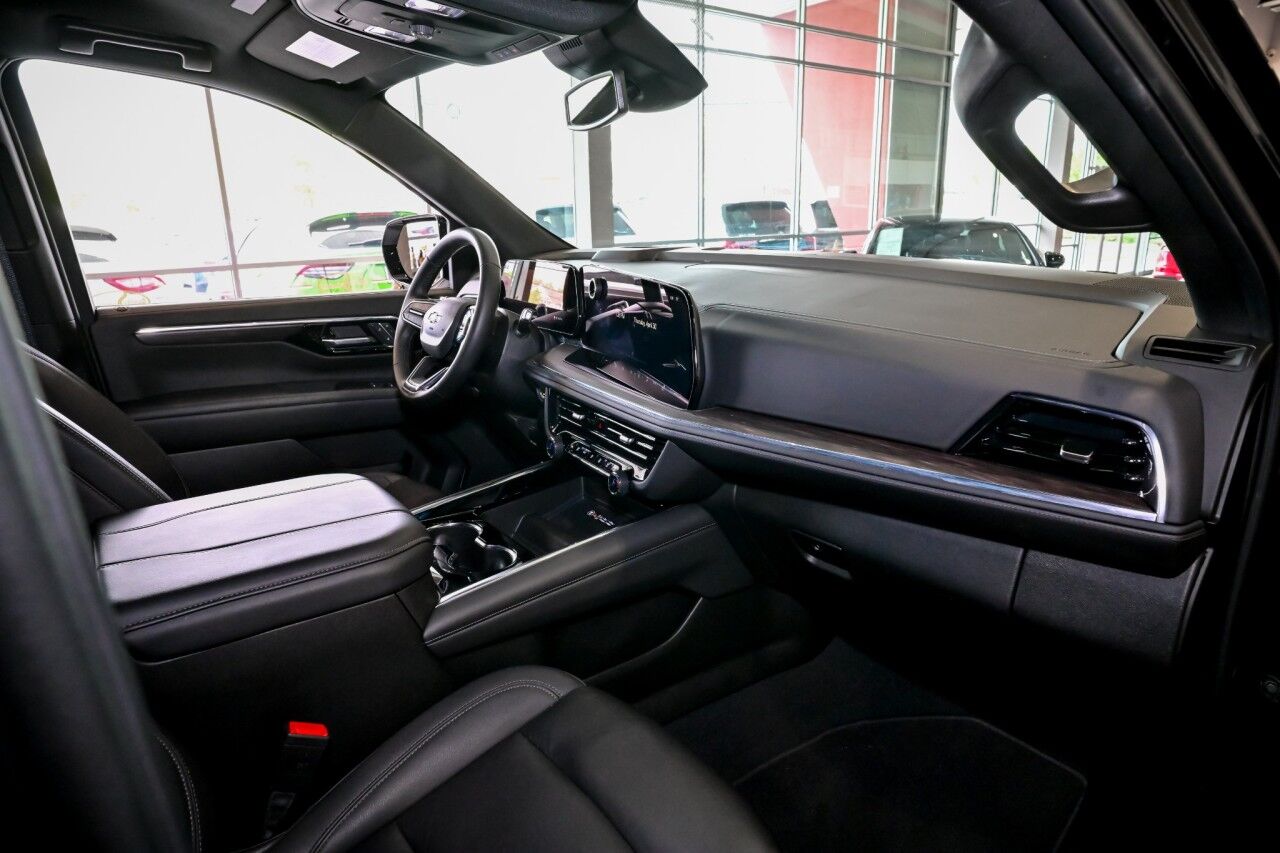 2025 Chevrolet Suburban Z71 Springfield NJ