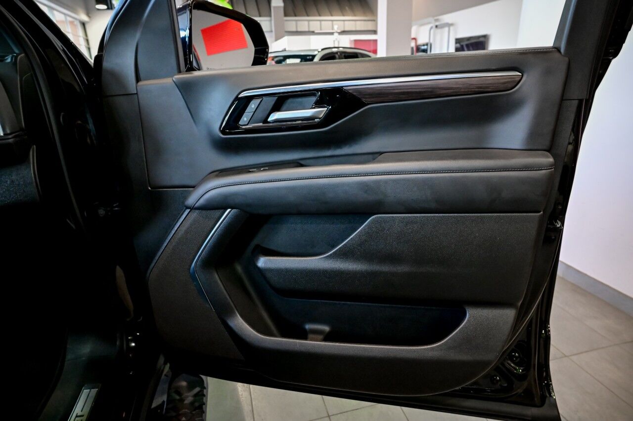 2025 Chevrolet Suburban Z71 Springfield NJ