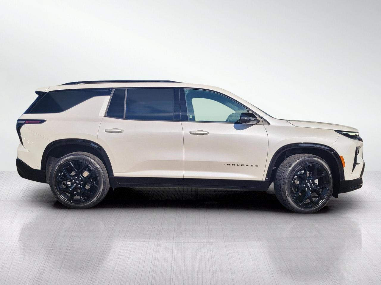 2025 Chevrolet TRAVERSE AWD RS