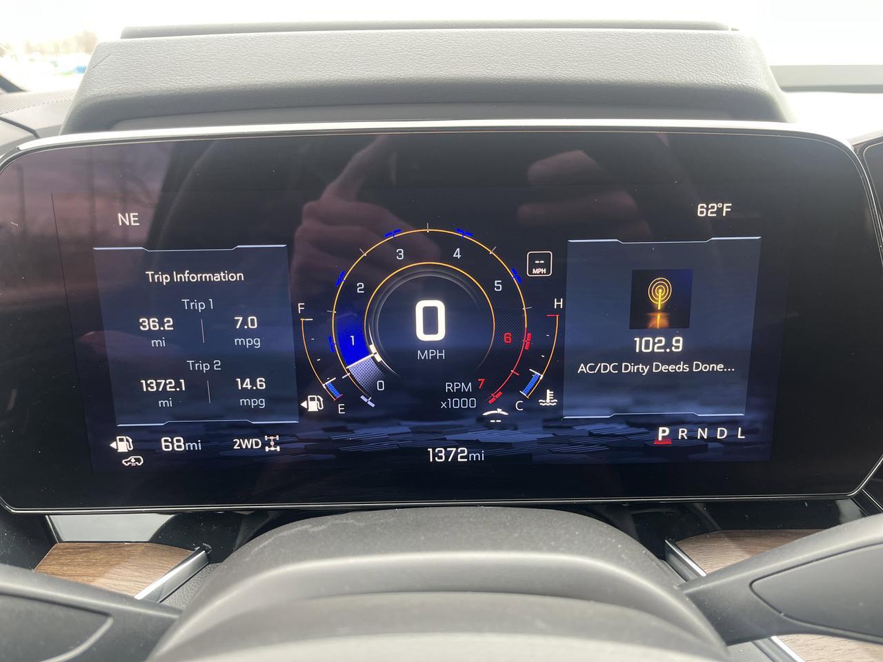 2025 Chevrolet Tahoe High Country 4WD HC-Deluxe Tech&EntertainmentPkgs w.Sunroof 24s RearSeatMedia PwrRtrctStps Saukville WI