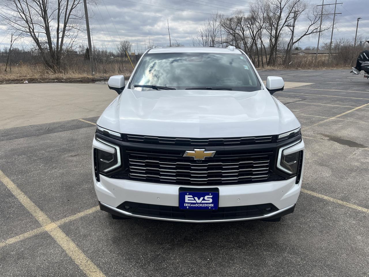 2025 Chevrolet Tahoe High Country 4WD HC-Deluxe Tech&EntertainmentPkgs w.Sunroof 24s RearSeatMedia PwrRtrctStps