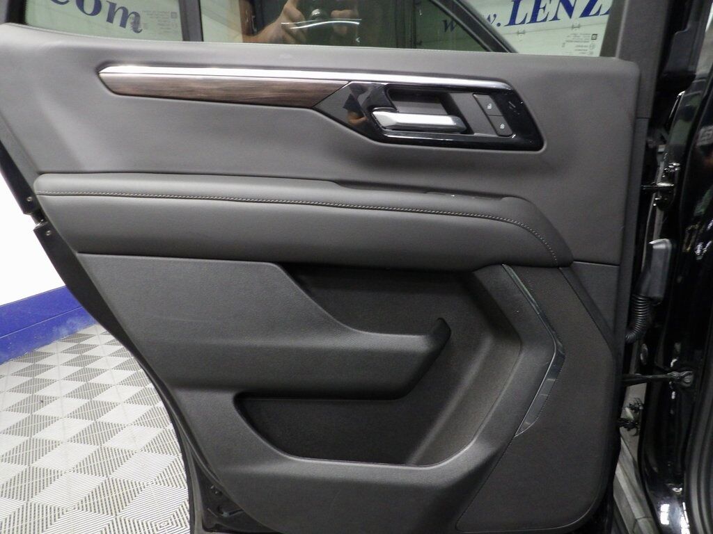 2025 Chevrolet Tahoe LS 4WD 8 Passenger Fond du Lac WI