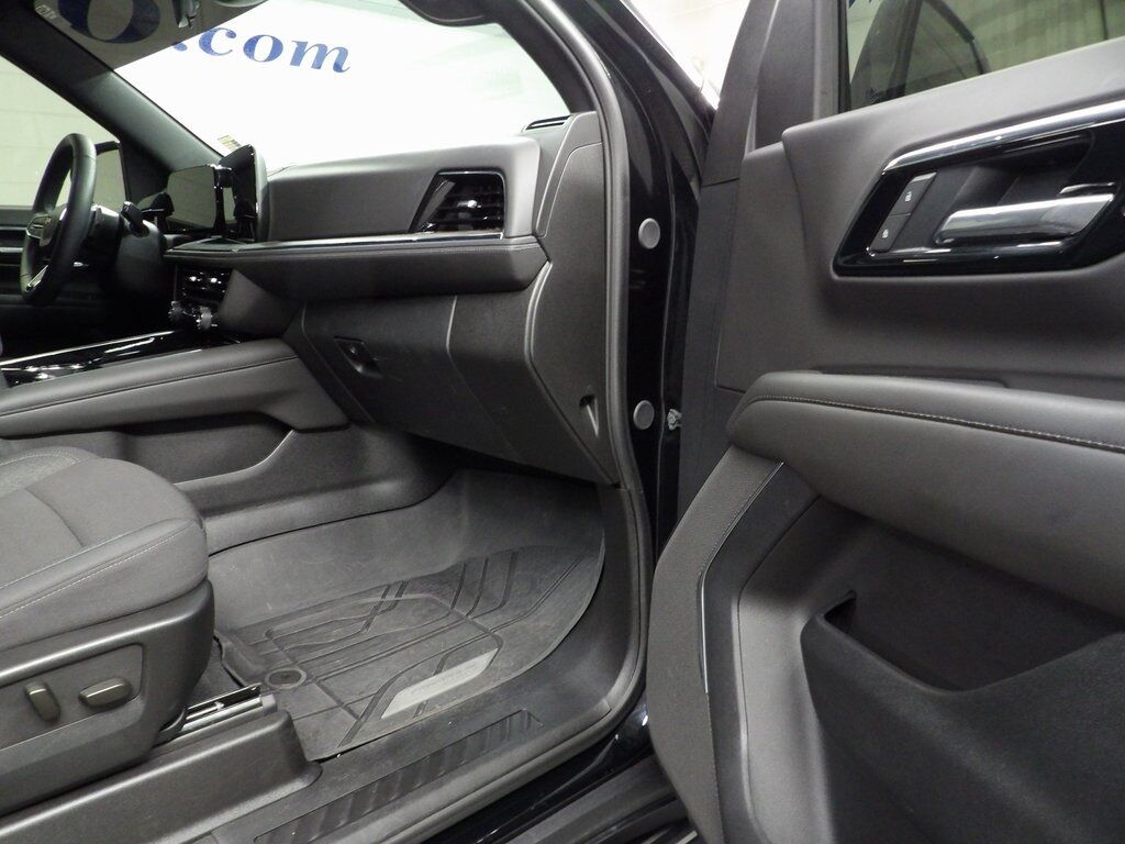 2025 Chevrolet Tahoe LS 4WD 8 Passenger Fond du Lac WI