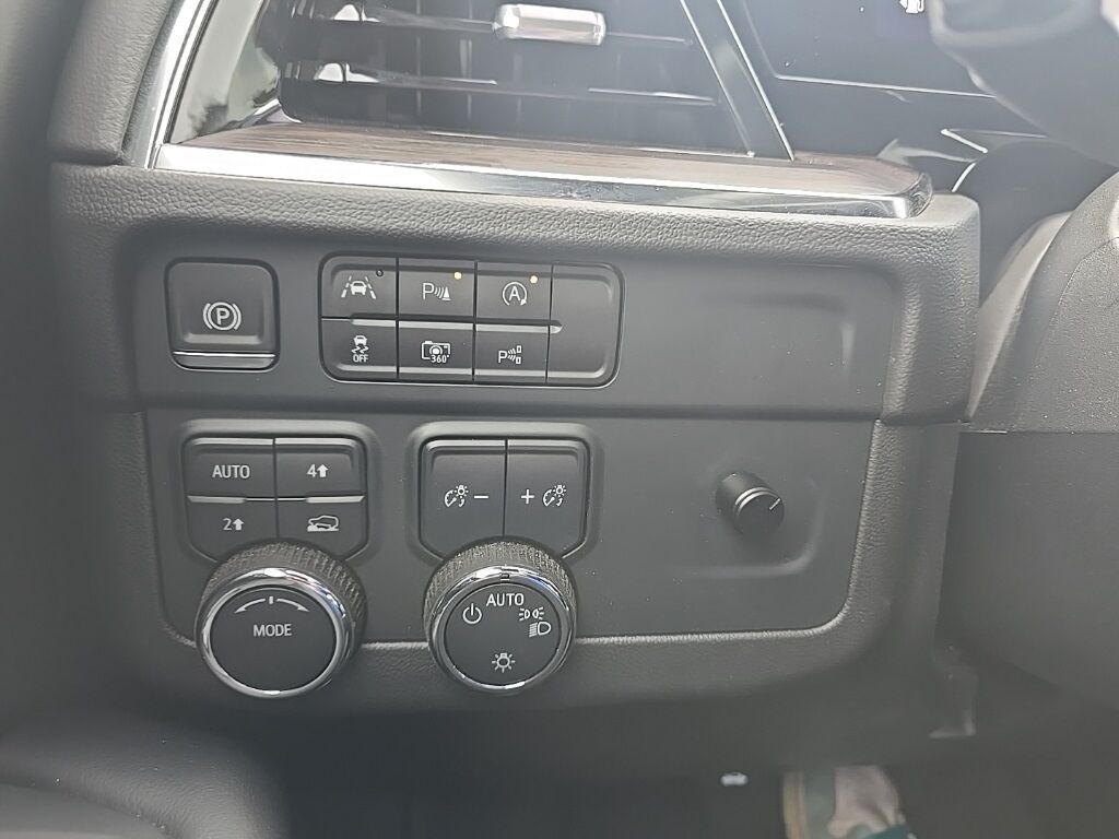 2025 Chevrolet Tahoe LS 4WD 8 Passenger Fond du Lac WI