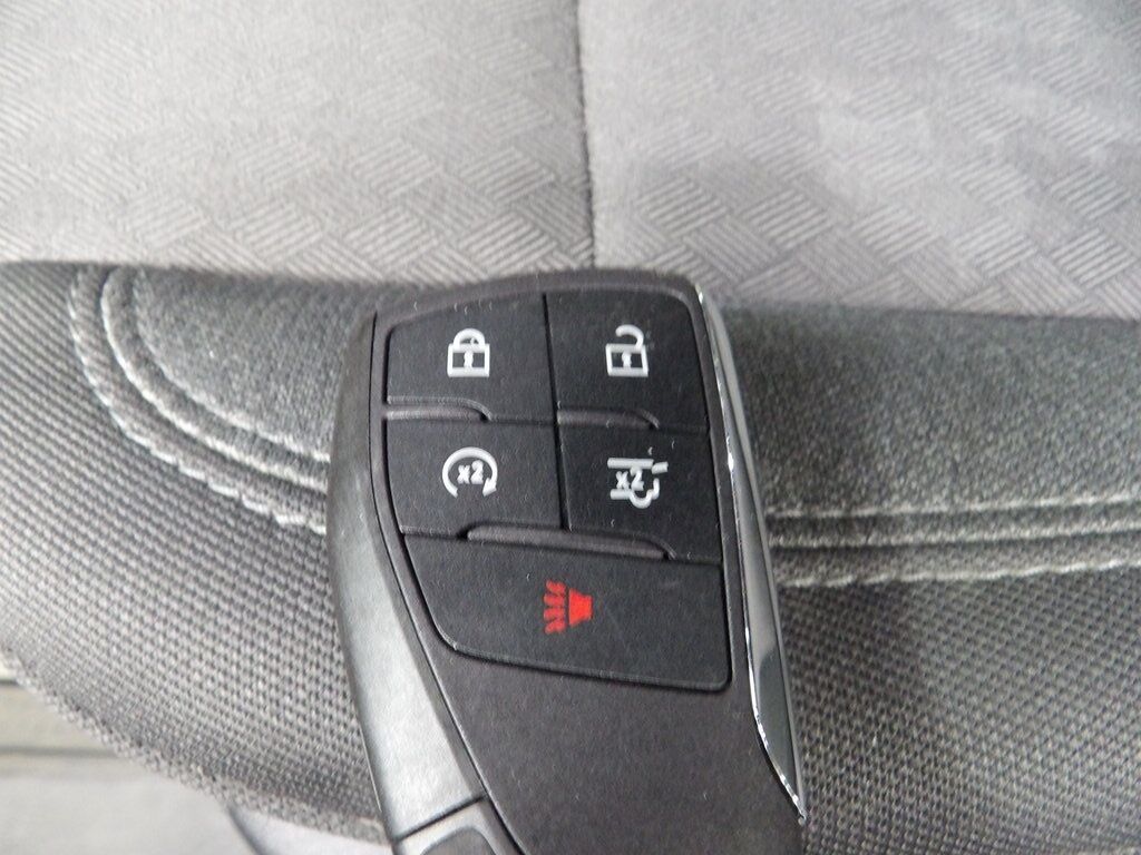 2025 Chevrolet Tahoe LS 4WD 8 Passenger Fond du Lac WI