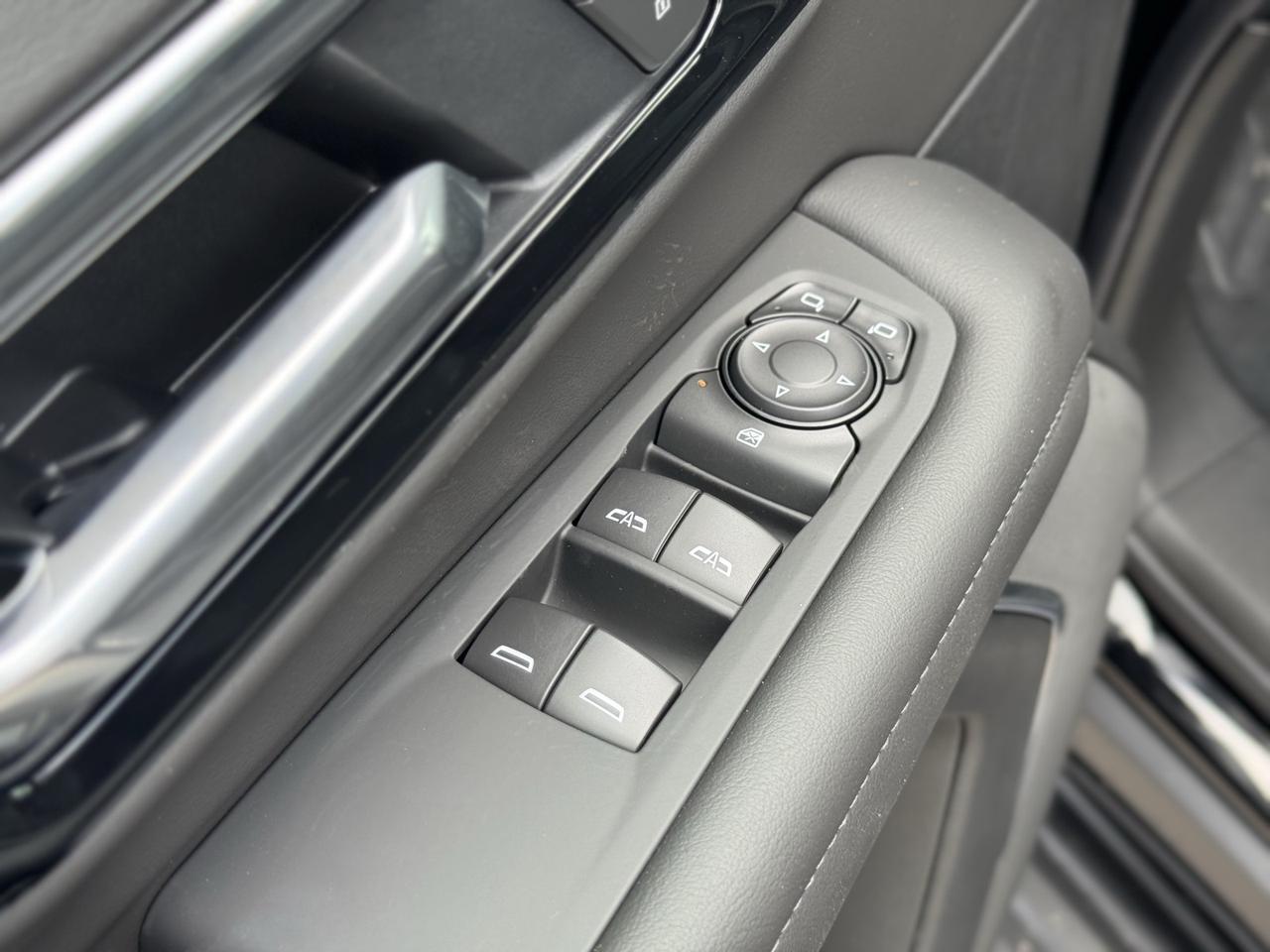 2025 Chevrolet Tahoe LS Crestwood KY