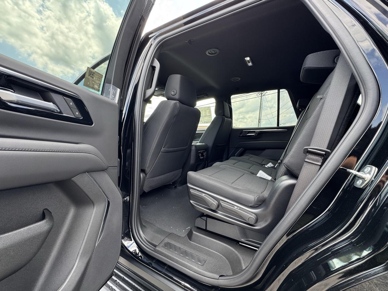 2025 Chevrolet Tahoe LS Crestwood KY