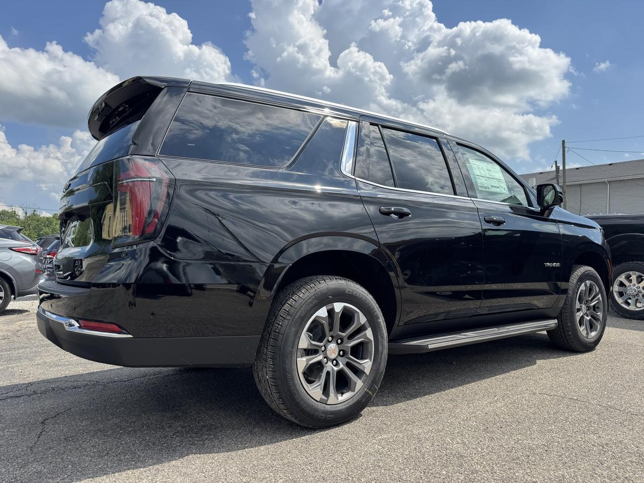 2025 Chevrolet Tahoe LS Crestwood KY