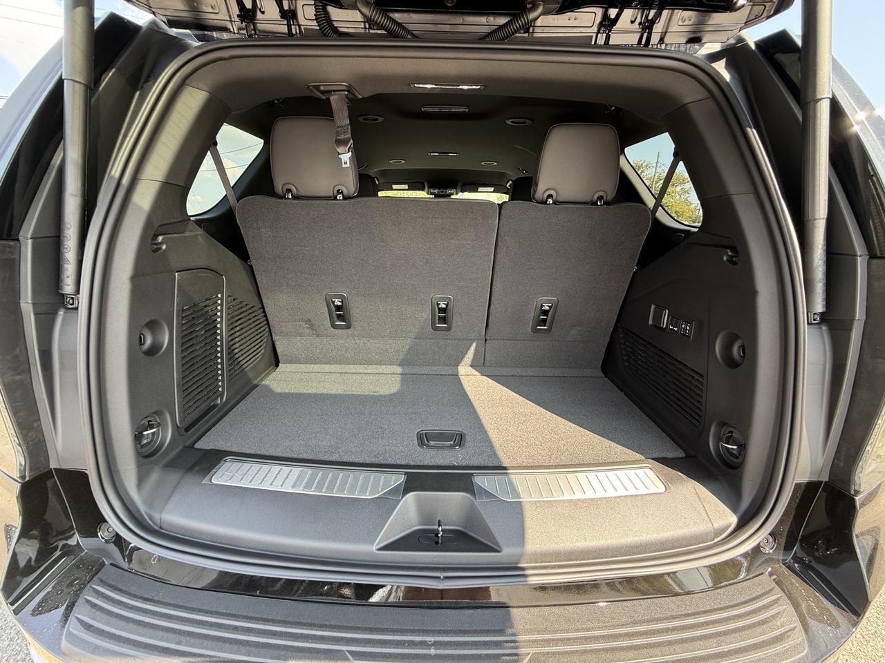 2025 Chevrolet Tahoe Premier Crestwood KY