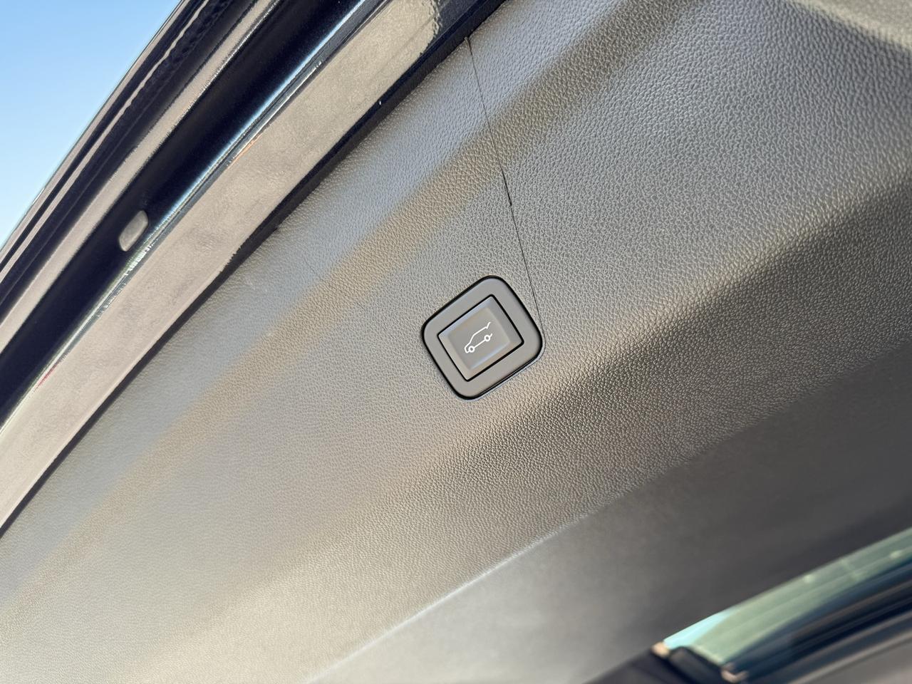 2025 Chevrolet Tahoe Premier Crestwood KY