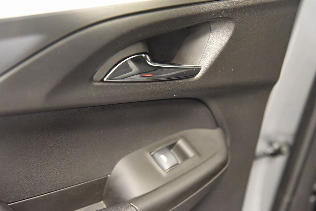 2025 Chevrolet TrailBlazer LS Akron