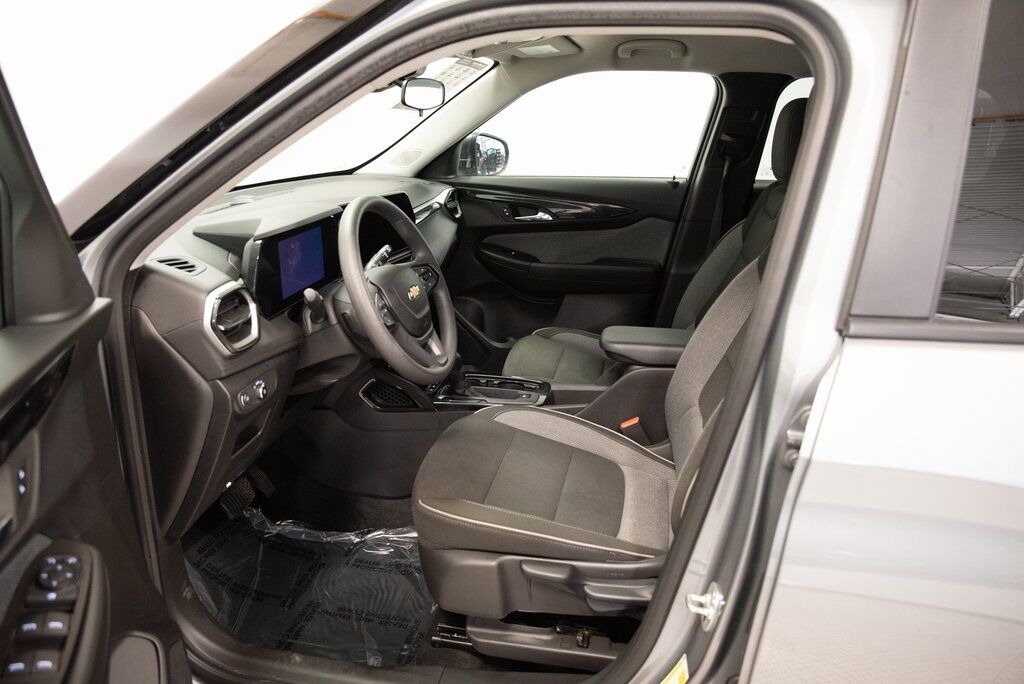 2025 Chevrolet TrailBlazer LS Akron