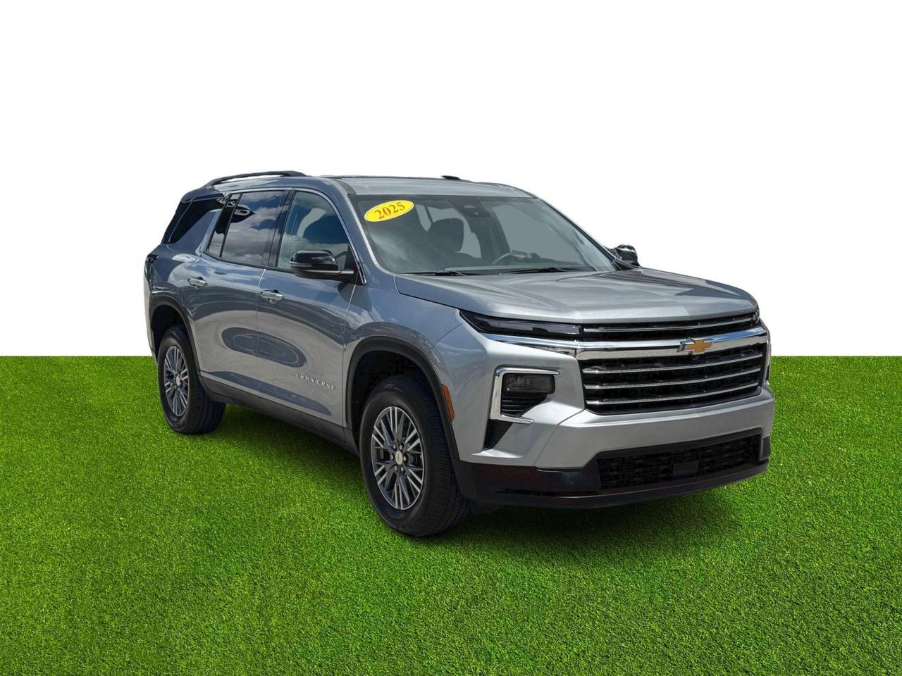 2025 Chevrolet Traverse FWD LT