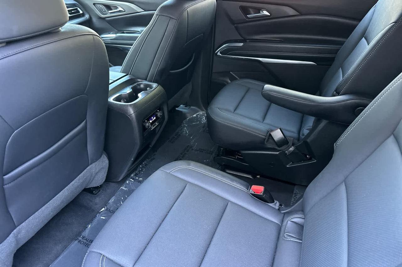 2025 Chevrolet Traverse FWD LT Roseville CA