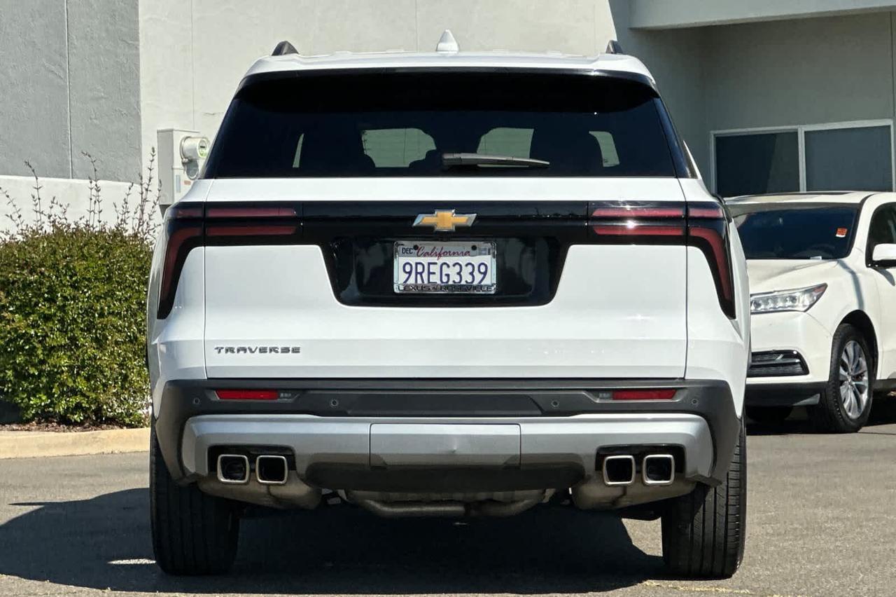 2025 Chevrolet Traverse FWD LT Roseville CA