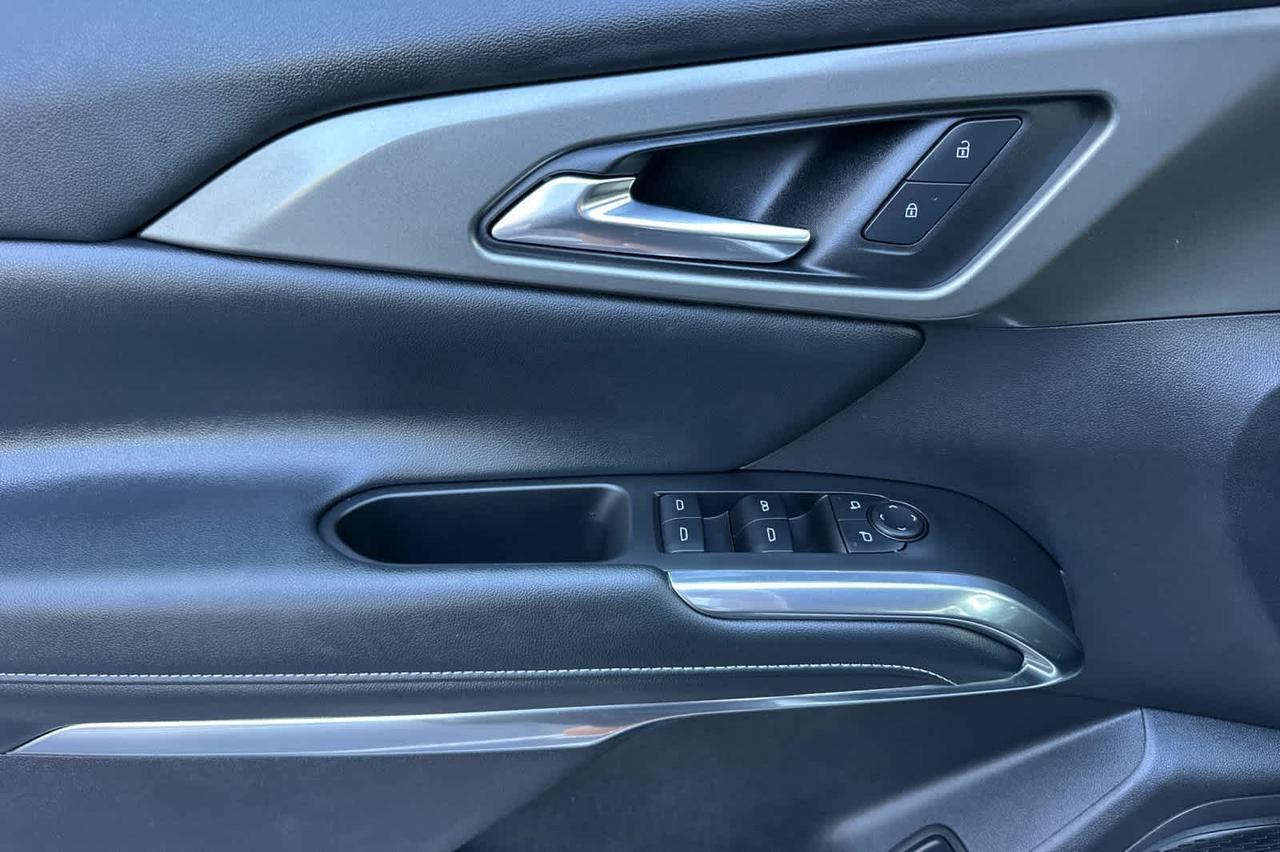 2025 Chevrolet Traverse FWD LT Roseville CA