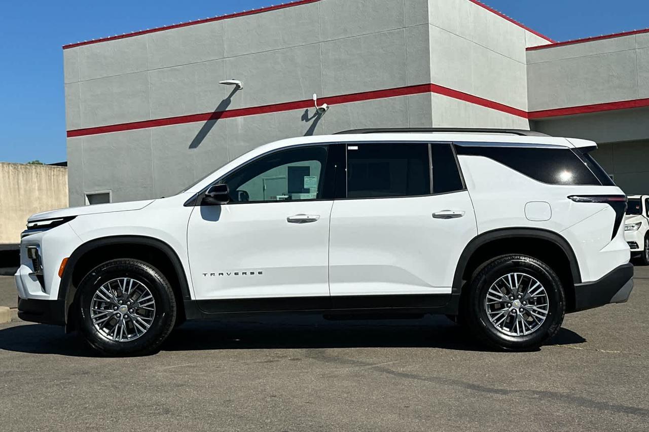 2025 Chevrolet Traverse FWD LT Roseville CA