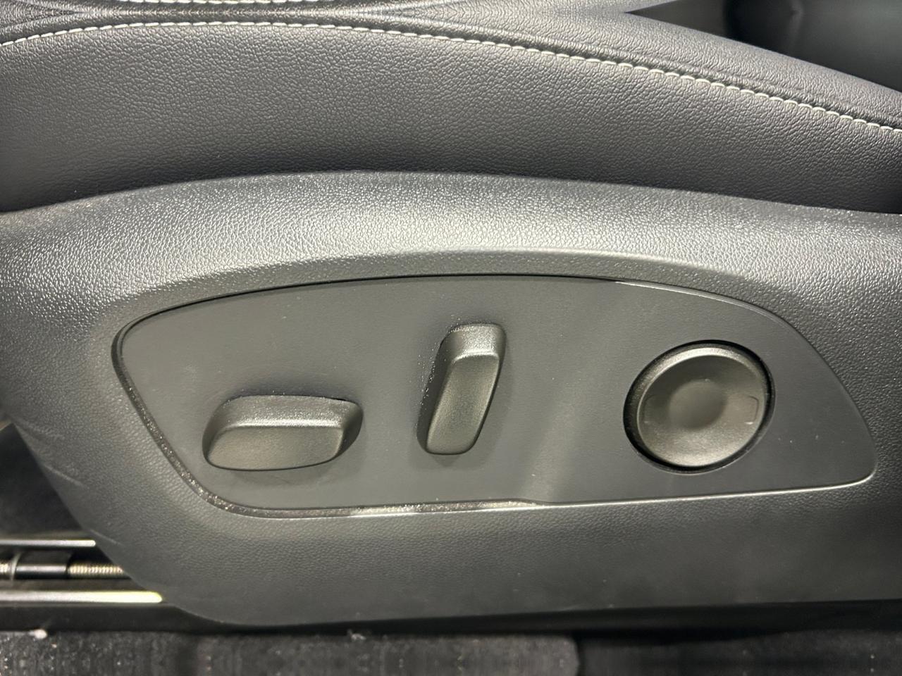 2025 Chevrolet Traverse FWD LT New Braunfels TX