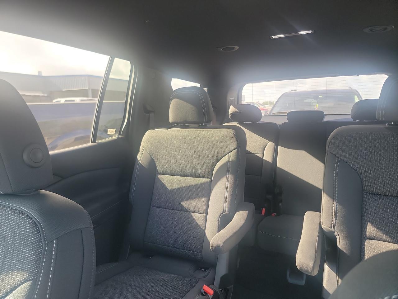 2025 Chevrolet Traverse FWD LT Castroville TX