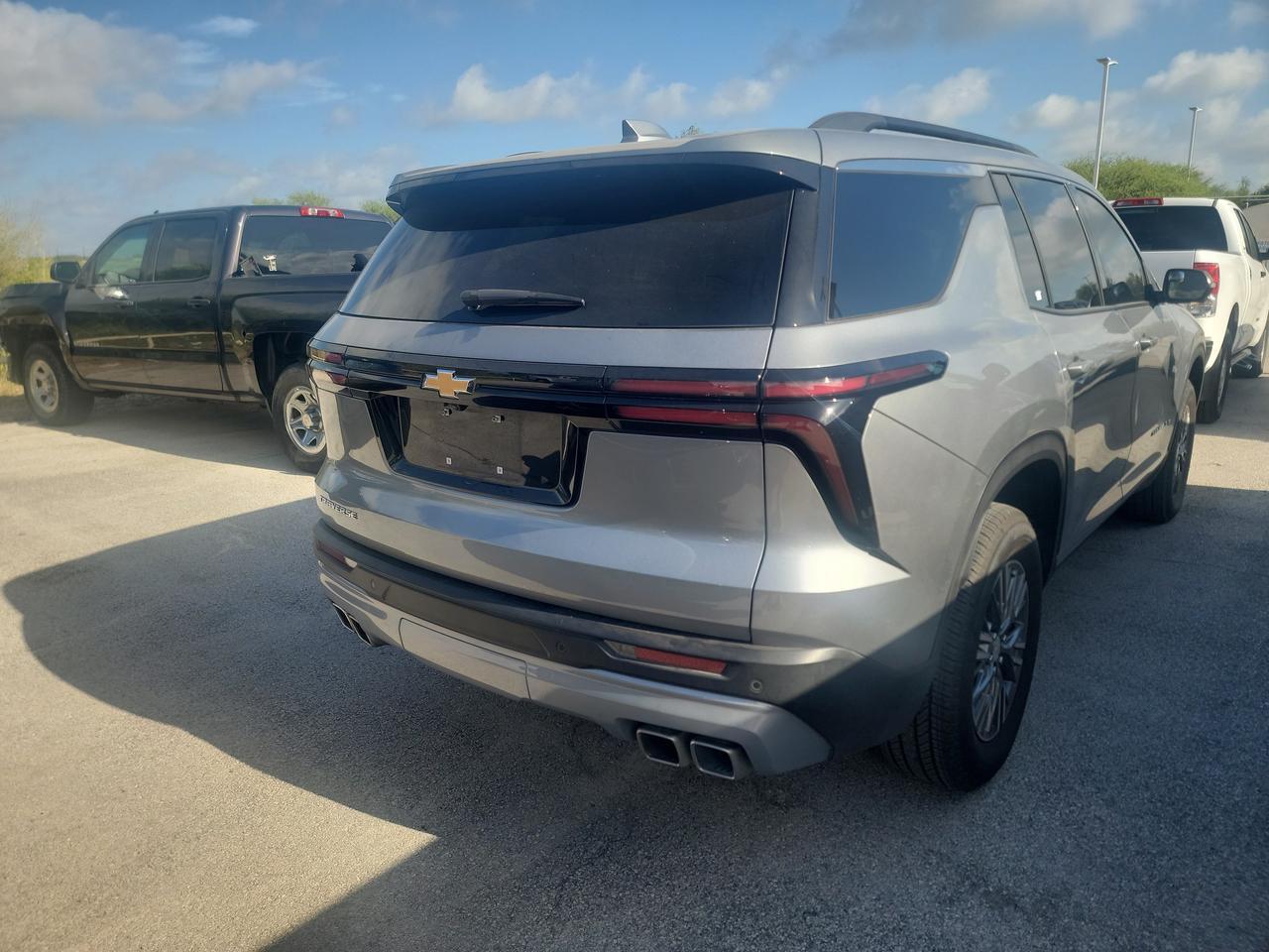 2025 Chevrolet Traverse FWD LT Castroville TX