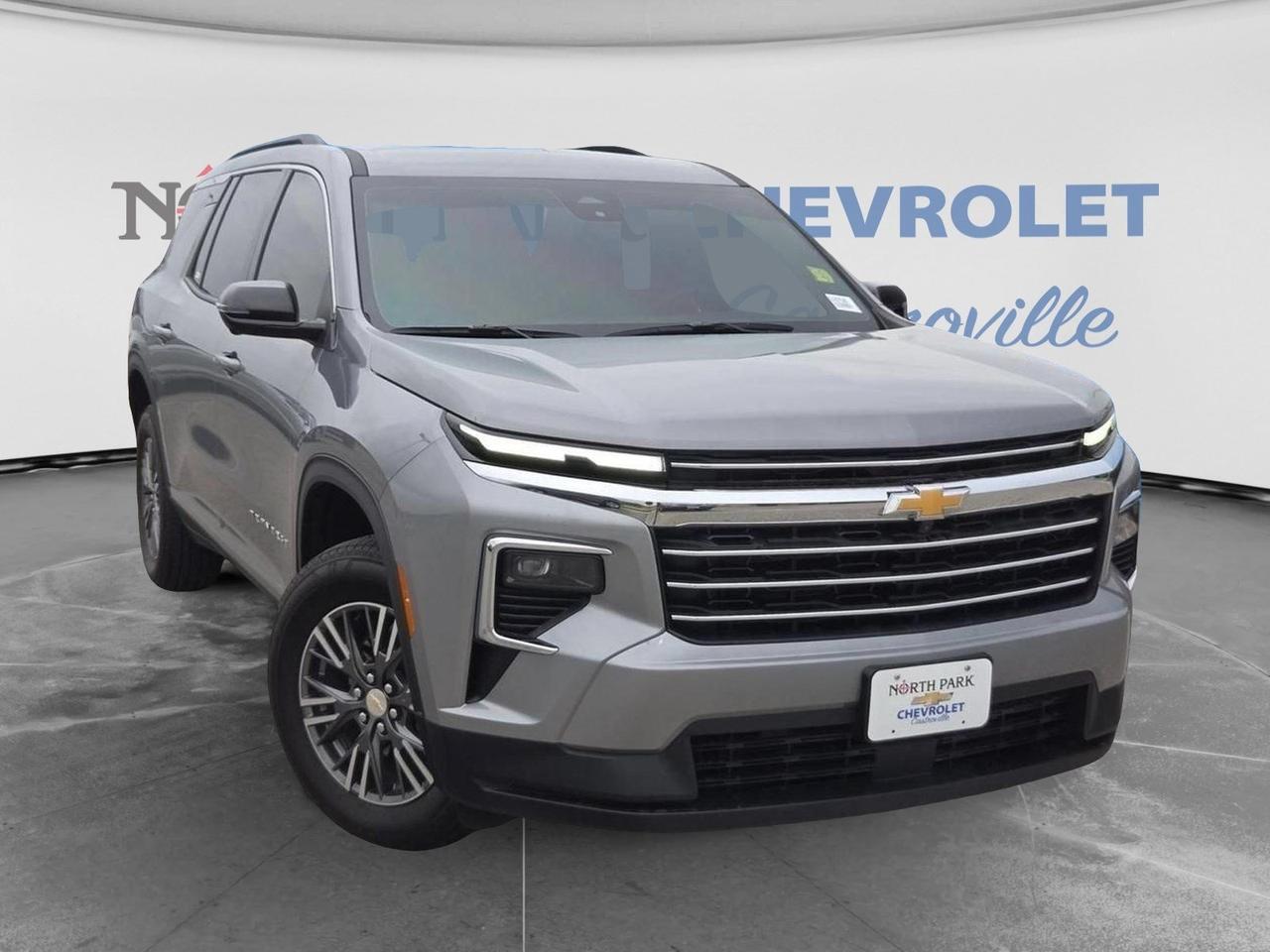 2025 Chevrolet Traverse FWD LT