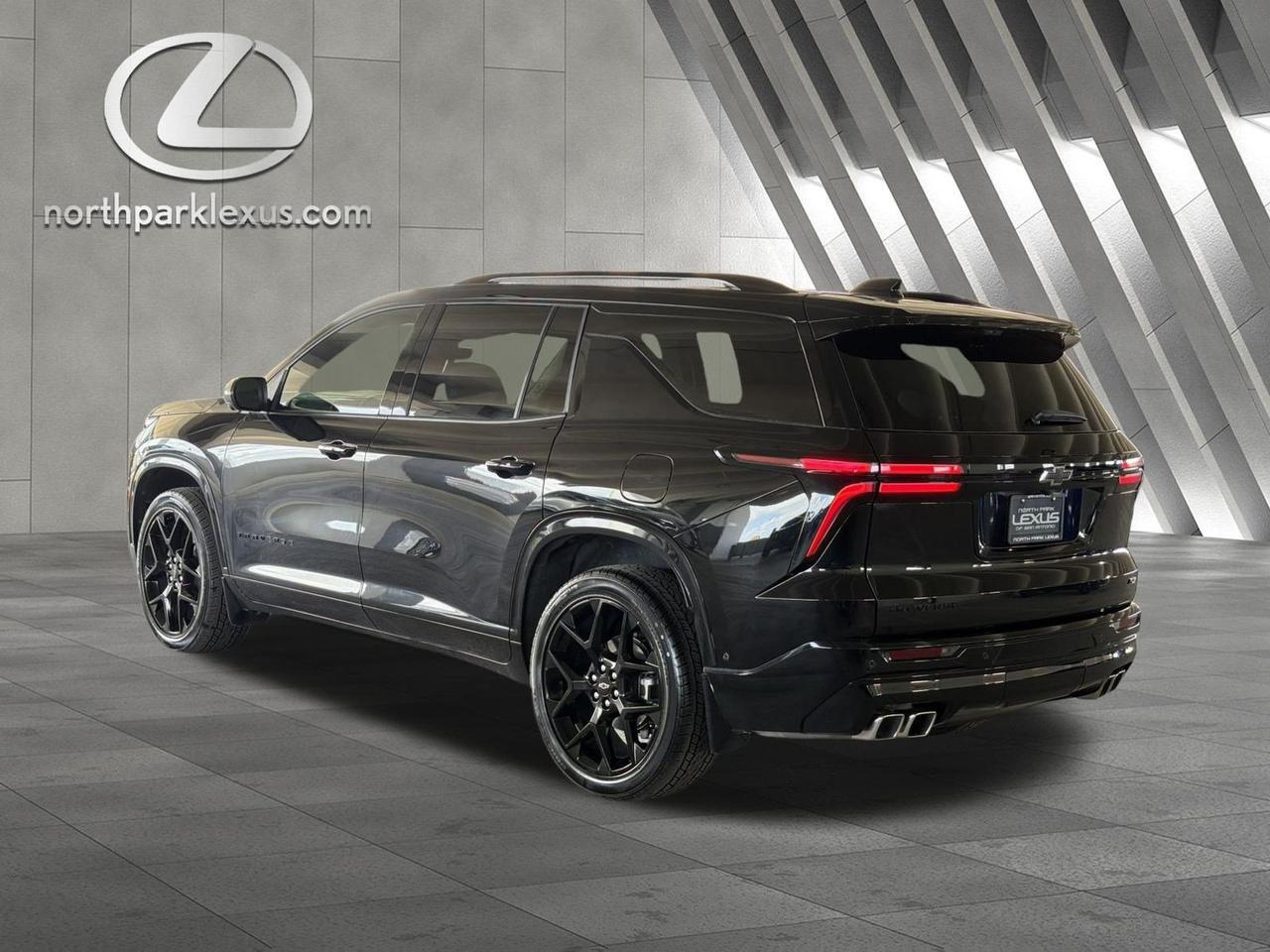 2025 Chevrolet Traverse FWD RS
